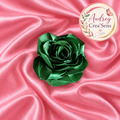 Rose satin fait main couleur vert foncé