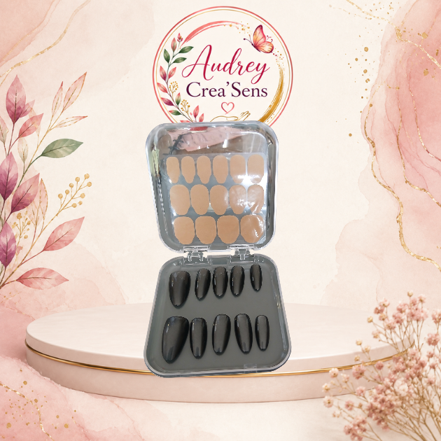 Faux ongles bandelettes bleu reflet